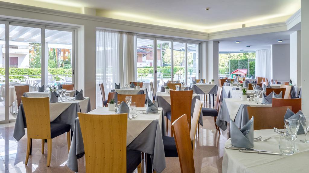 Hotel Smeraldo Lignano Sabbiadoro Eksteriør bilde