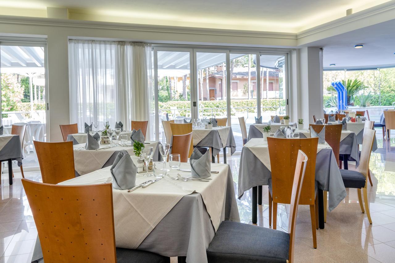 Hotel Smeraldo Lignano Sabbiadoro Eksteriør bilde